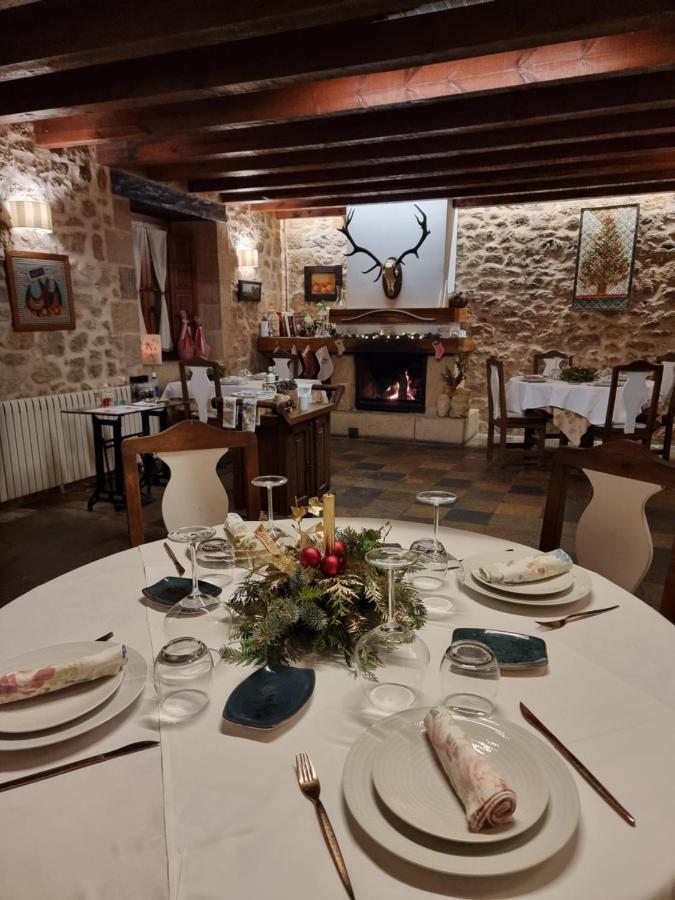 Posada Torre Palacio La Taxuela Villanueva la Lastra Exterior foto